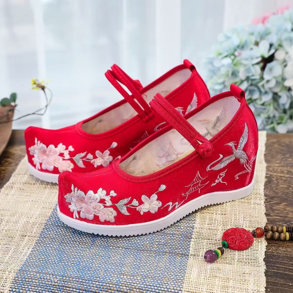 Женские туфли с увеличенной вн – обзор и цена Embroidery Style